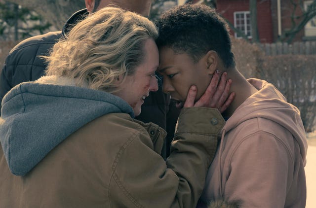 elisabeth moss, samira wiley, the handmaid’s tale, season5