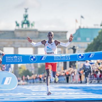 kipchoge tijdens 2023 bmw berlin marathon