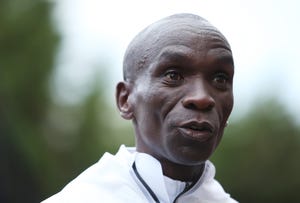 Eliud Kipchoge and Victor Wanyama Support the London Marathon 'Daily Mile' Initiative