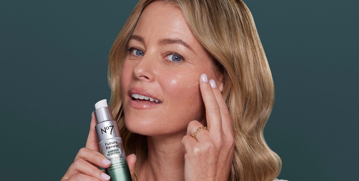Elizabeth Banks on Sisterhood, Skin Care, and Activism