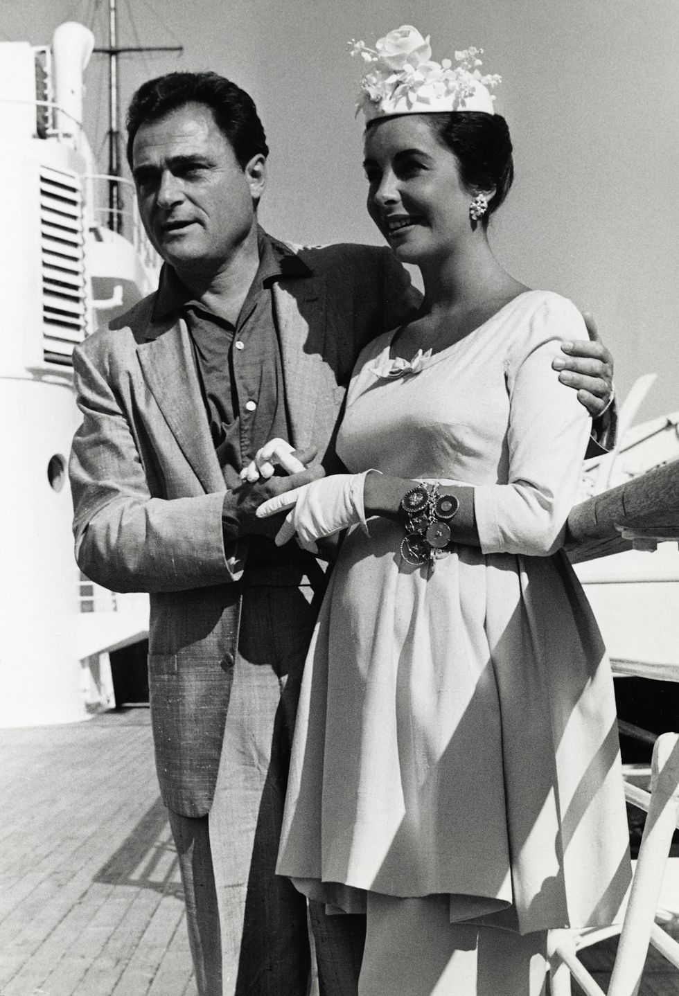 mike todd and elizabeth taylor arriving home