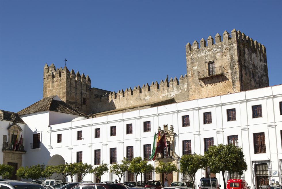 castle and ayuntiamiento, plaza del cabildo, village of arcos de la frontera, cadiz province, spain photo by geography photosuniversal images group via getty images