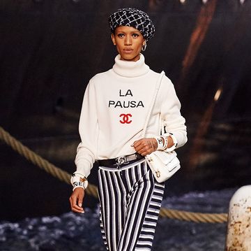 Chanel SS18 Runway Show - Chanel Collection Fashion Week Spring 2018