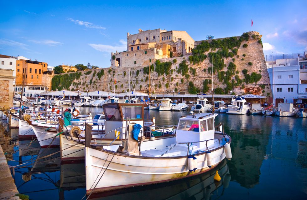 Barcos en el puerto de Ciutadella, Menorca