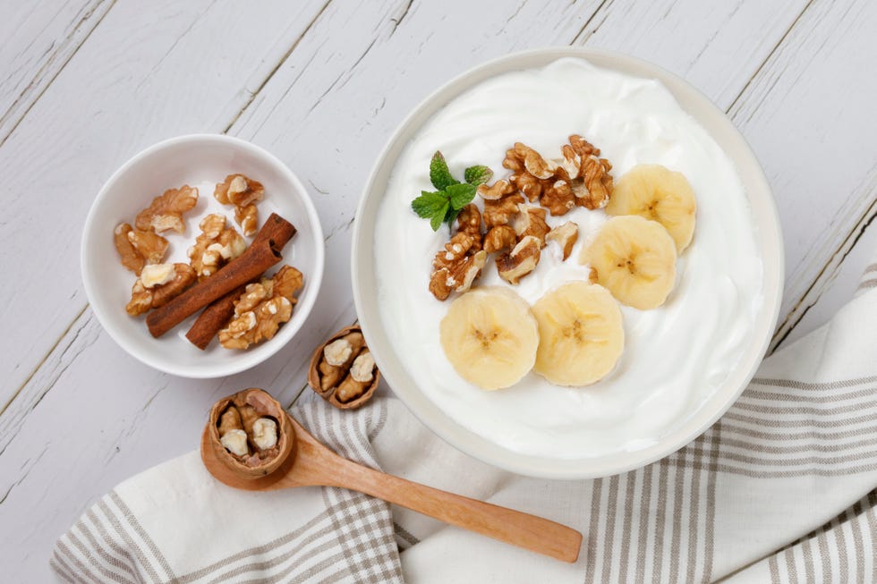 desayunos sanos faciles y rapidos yogur con platano