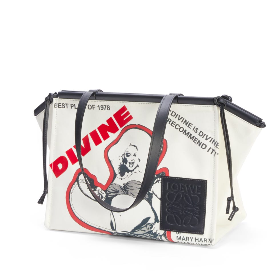 divine loewe ellees