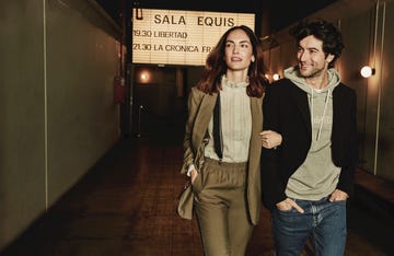 la modelo eugenia silva posa con el actor javier rey para elle españa en la sala equis de madrid