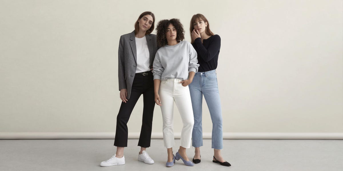 Everlane, @aliisonyu styles The Dream Pant aka the perfect summer to fall  transition pant. #Everlane #EverlaneKickFlarePant #TheKickFlarePant #She