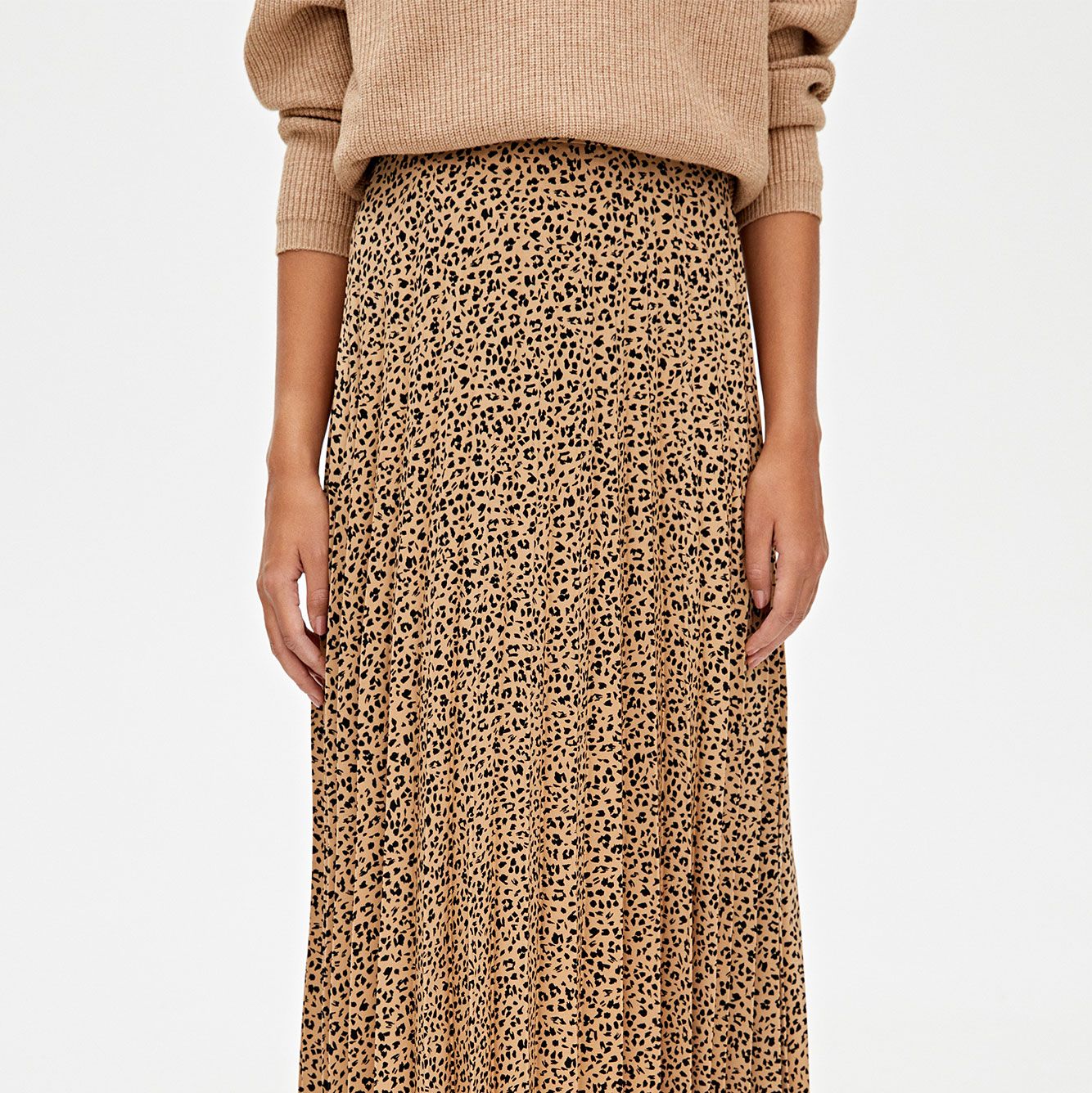 Hay una necesidad de Leer Significativo La falda larga de leopardo de Pull&Bear que llevarás con botas