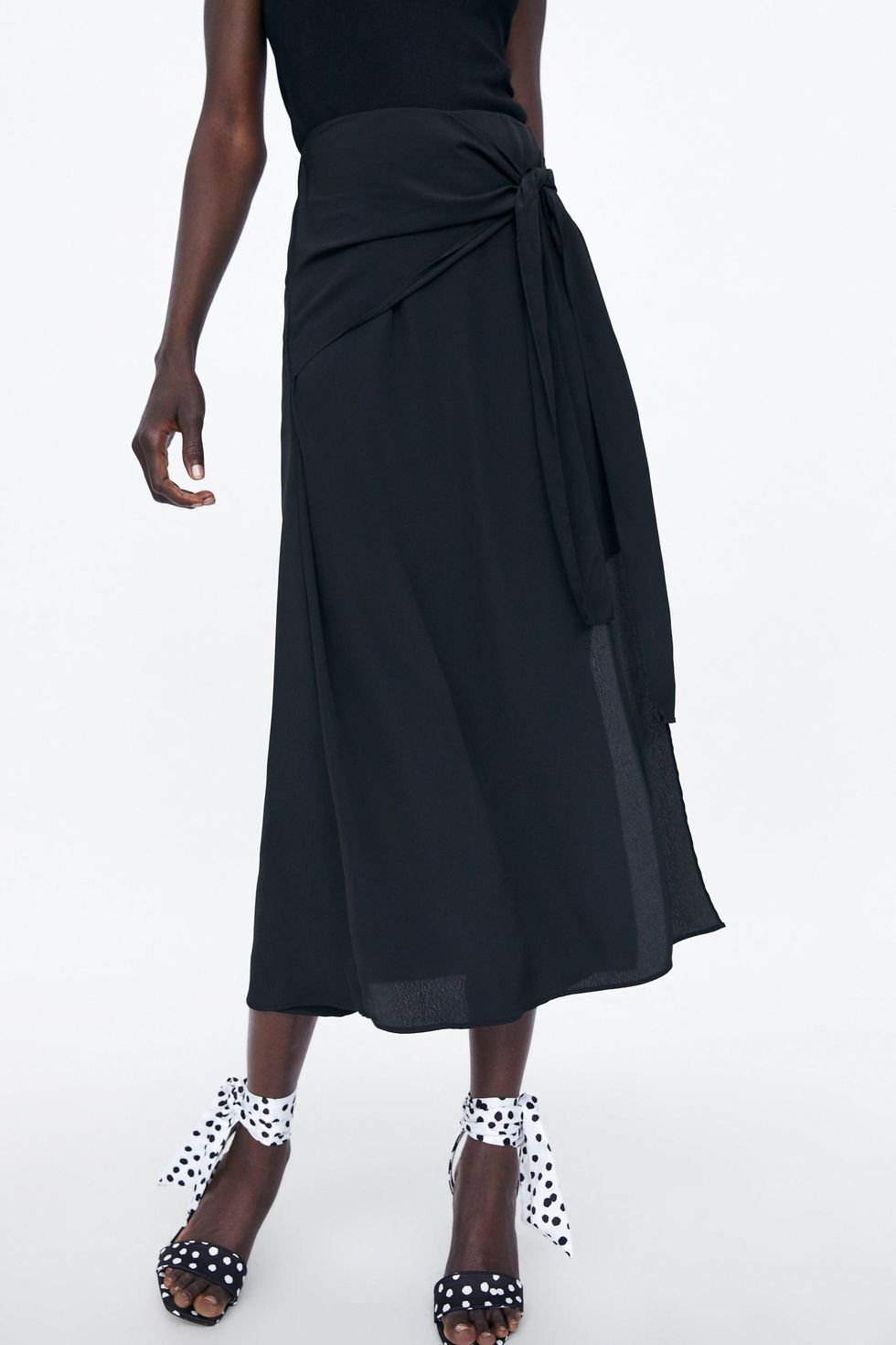 falda larga de Zara que arrasando en ventas en su tienda