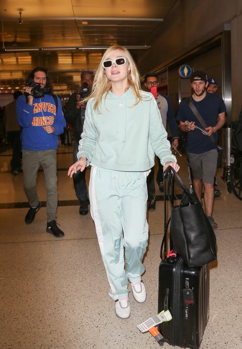 27 Cute and Comfy Airport Outfits Inspired By The Most Stylish Celebs