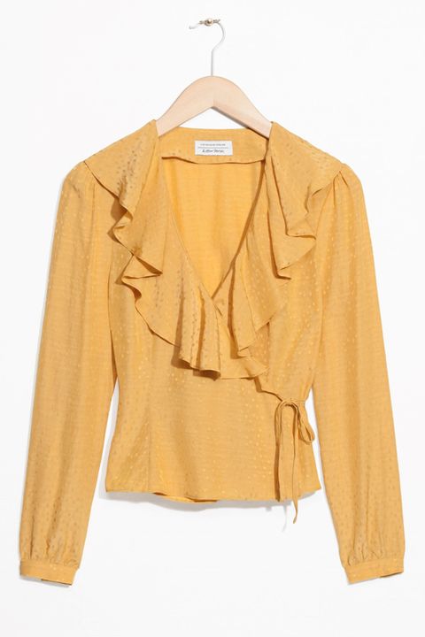 5 Cute Date Night Tops for Women - Blouses to Wear on a First Date