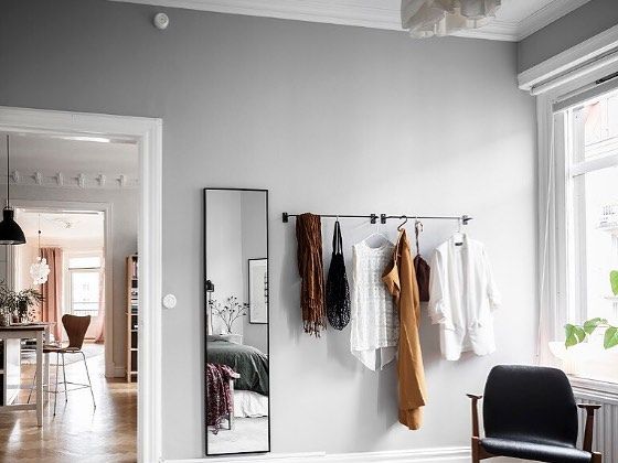 Perchas de pie, ideales para decorar cualquier rincón de tu casa o dejar la  ropa de invierno en la entrada de tu hogar