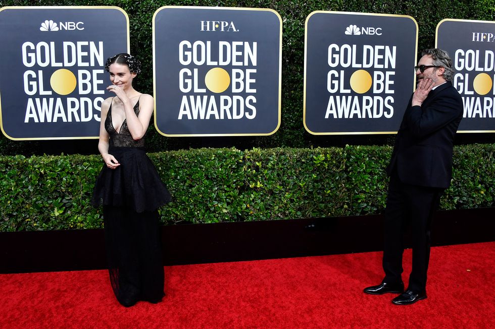 Joaquin Phoenix y Rooney Mara Globos de Oro 2020