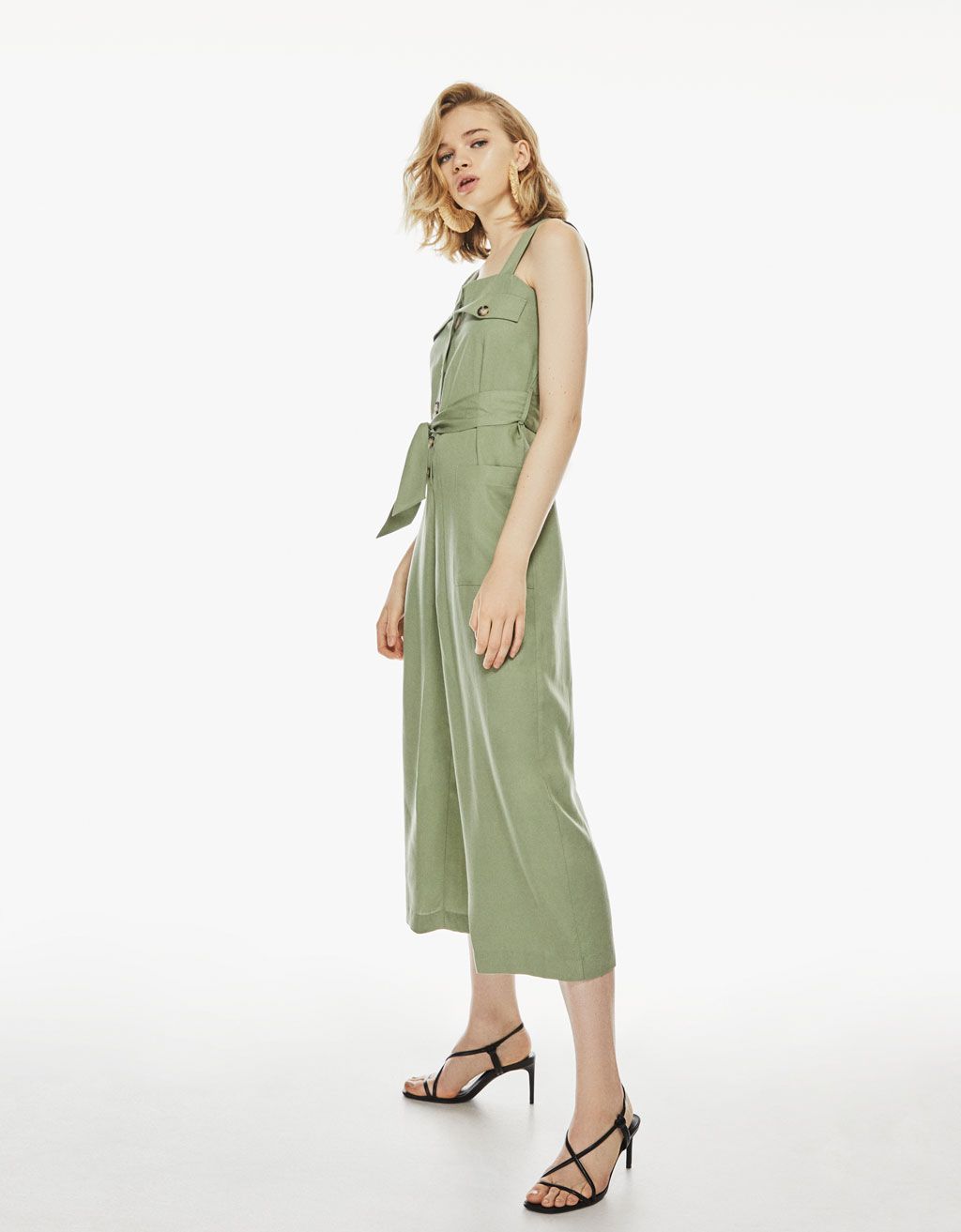 Mono verde 2024 bershka