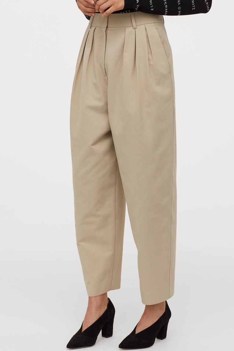 Fotos: Diez pantalones en beige, el tono que combina con todo y no pueden  faltar en tu armario esta primavera