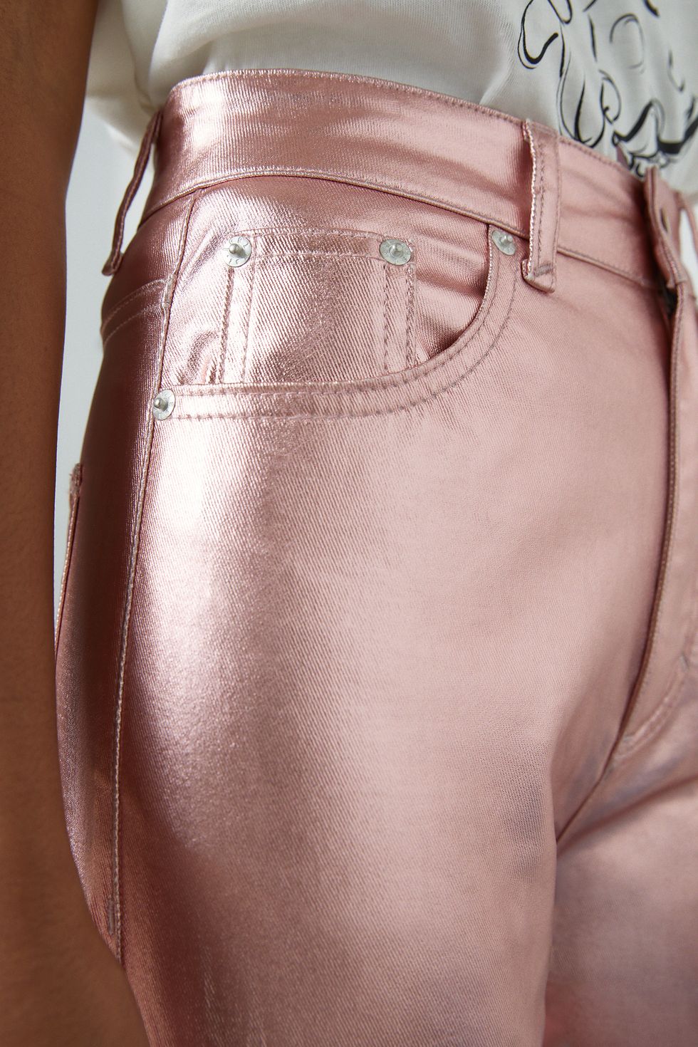 Pantalón metalizado rosa