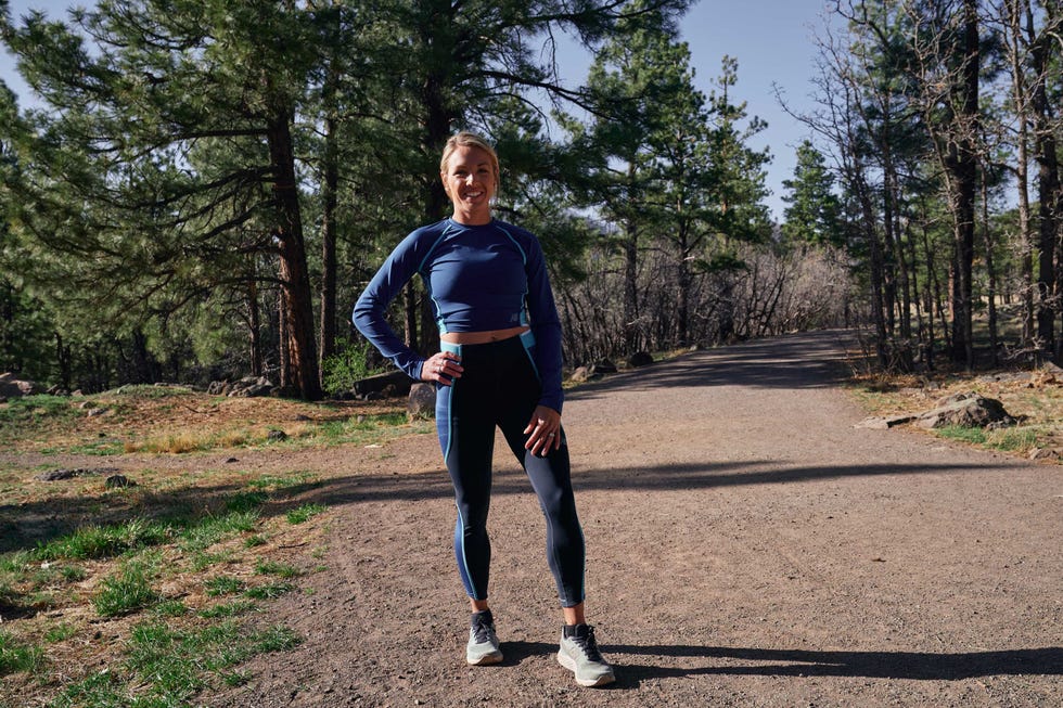 workout photoshoot with elle purrier in flagstaff, arizona at hypo2sport gym and on a trail nearby april 2021