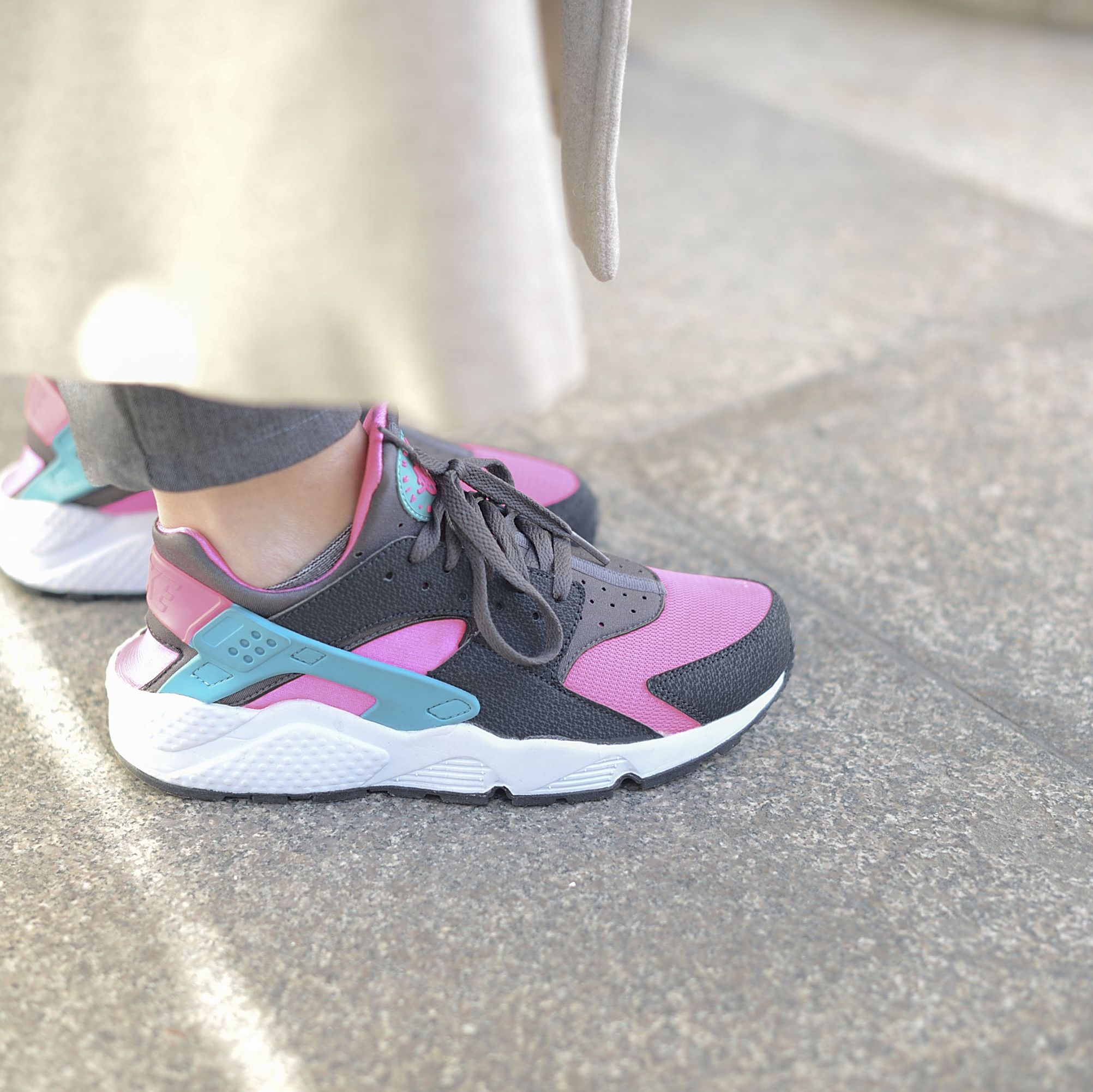 Sneakers tonos pastel mujer