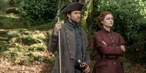 richard rankin and sophie skelton in outlander season 5 episode 10