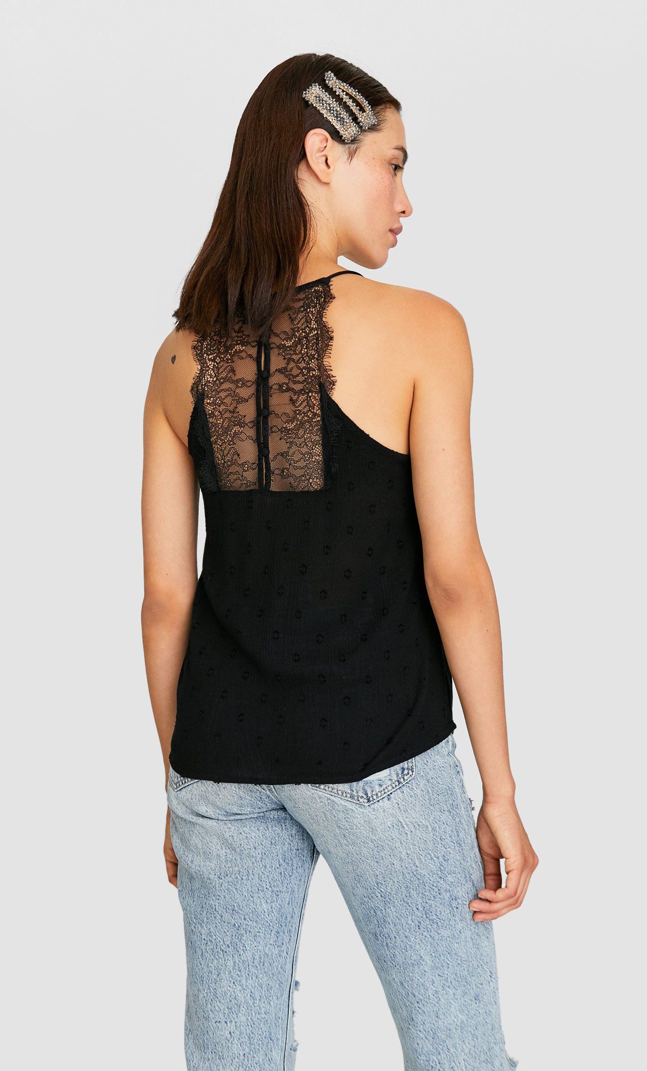 Top lencero negro online stradivarius