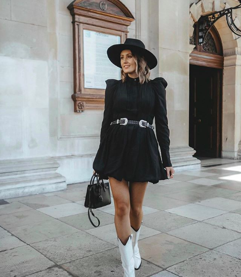 Outfit vaquero para mujer con vestido corto botas y sombrero 】