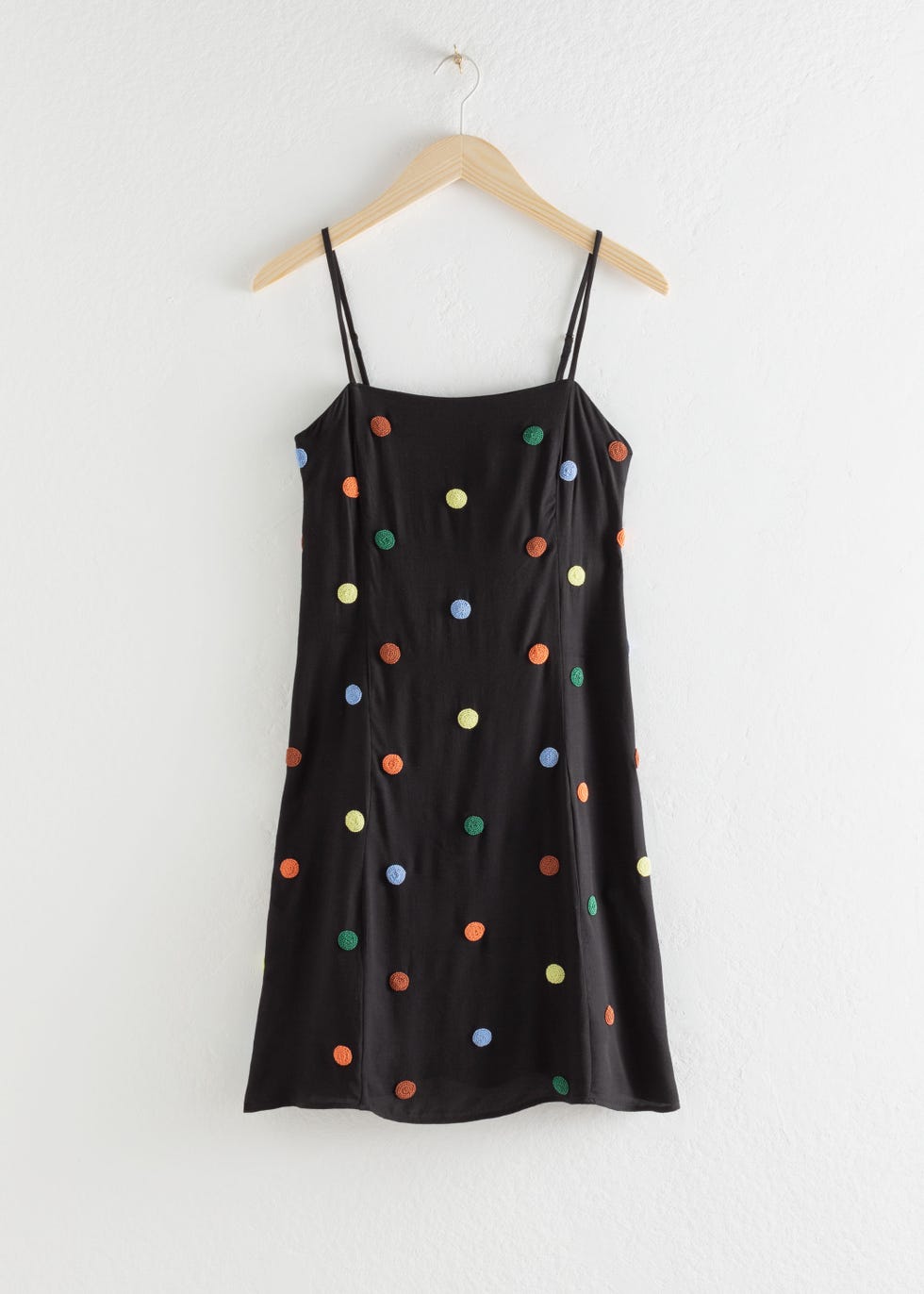 Vestido camisero lunares Zara, &otherstories, Adidas