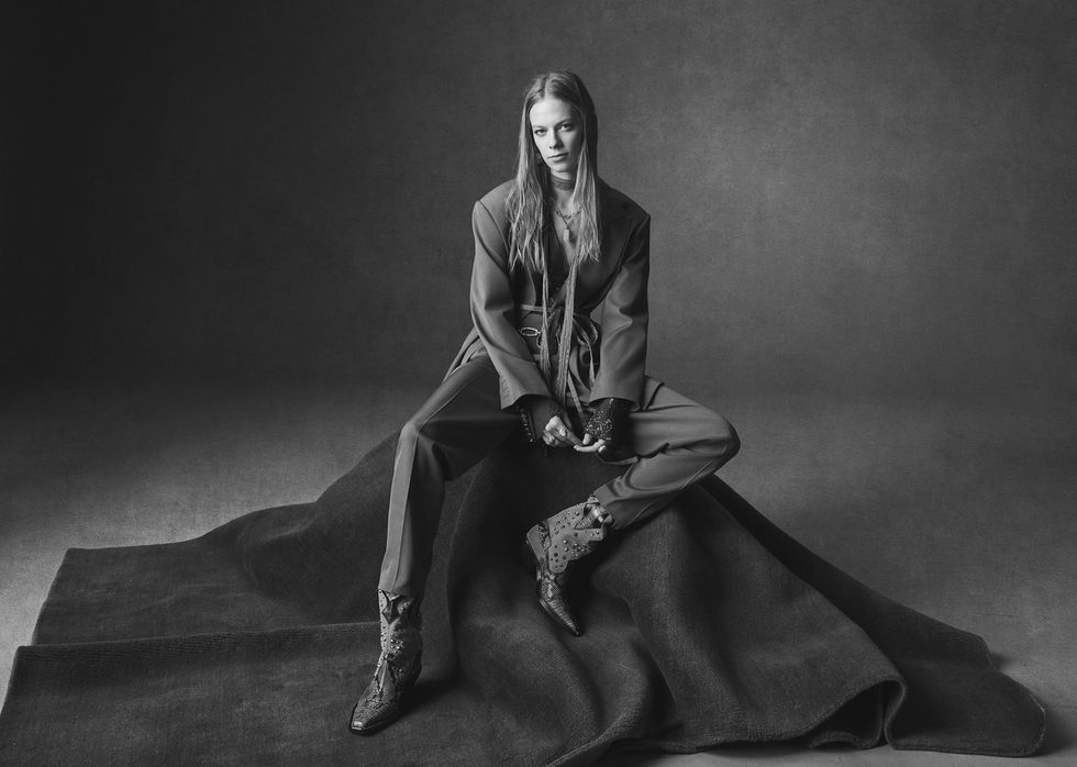Vestidos,lencería:la colección 'Campaign' de Zara es Alta Costura