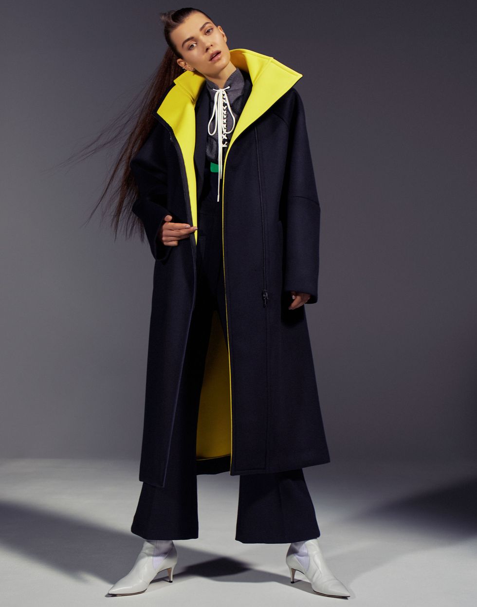 Clothing, Outerwear, Academic dress, Yellow, Fashion, Robe, Cloak, Overcoat, Mantle, Formal wear, 