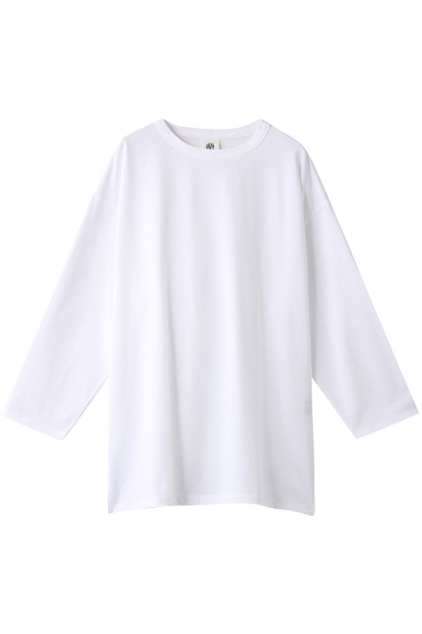 Clothing, White, Sleeve, T-shirt, Outerwear, Blouse, Top, Neck, Crop top, Shirt, 