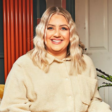 Ellie and Lizzie Warner, Gogglebox, season 19 ellie and lizzie warner, gogglebox, season 19