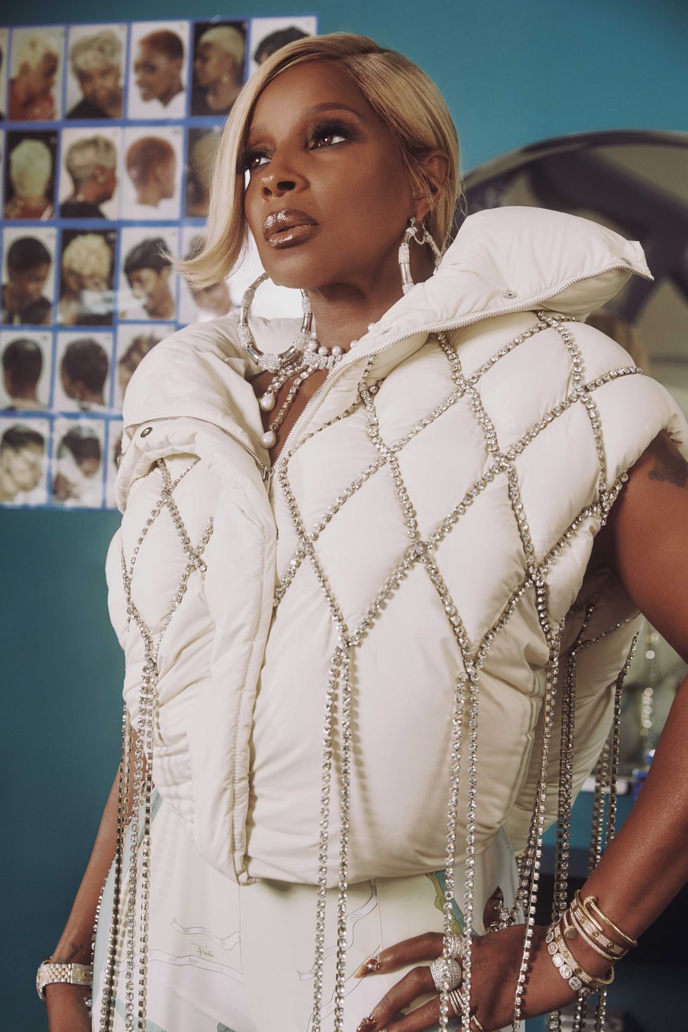 Nude Black Sluts Gold Chains - Mary J. Blige on Navigating Self-Acceptance Through Beauty