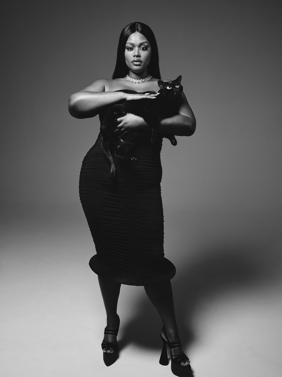 Flattering Spring Fashion Trends for Curvy Women, With Plus-Size Model  Precious Lee
