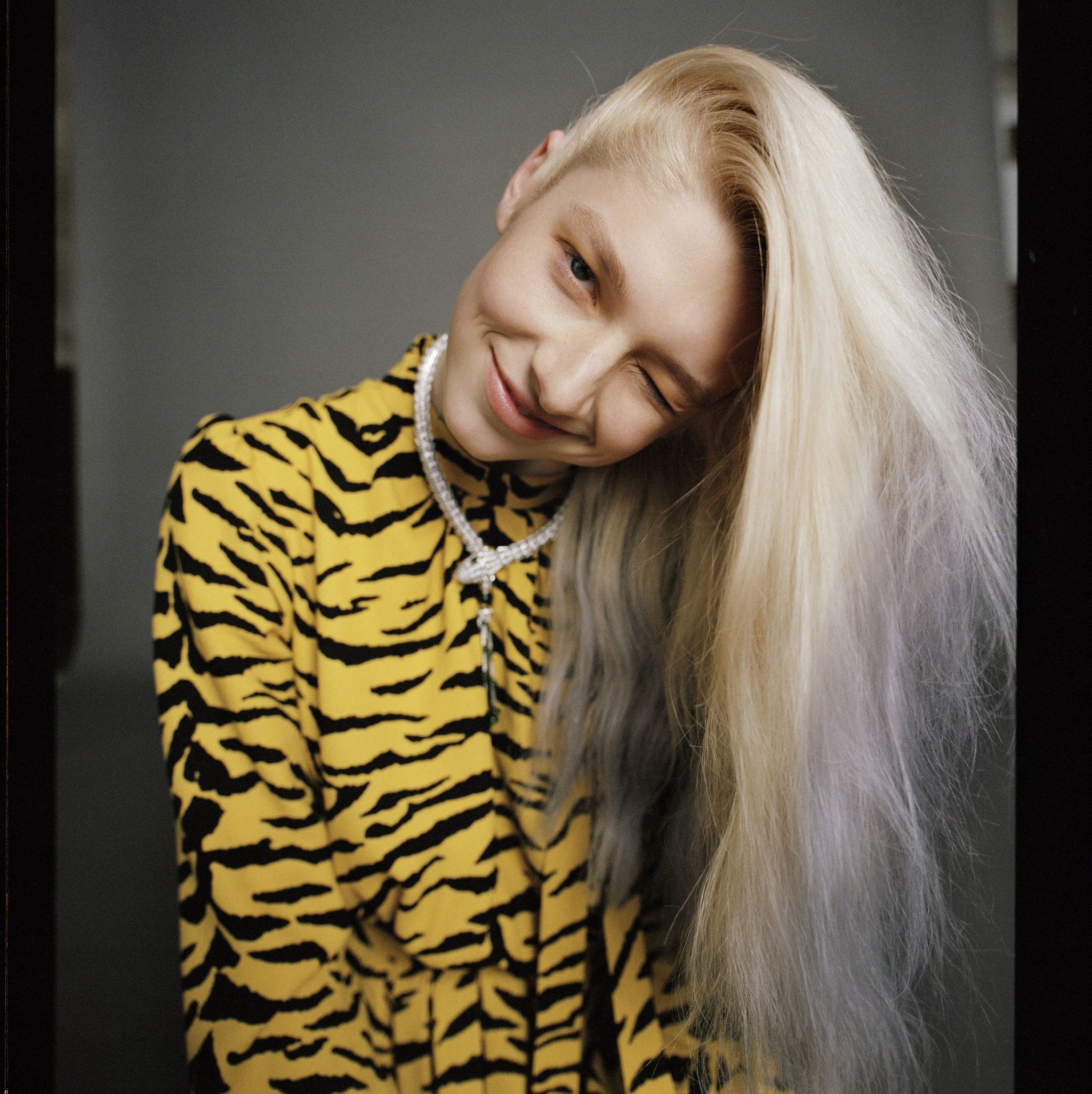 Hair, Yellow, Beauty, Blond, Hairstyle, Long hair, Photography, Smile, Portrait, Hair coloring, 