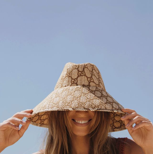 Sun Visor Hats for Women Wide Brim Straw Visors Womens Foldable Beach Visors  Summer Ponytail Beach Hat at  Women's Clothing store