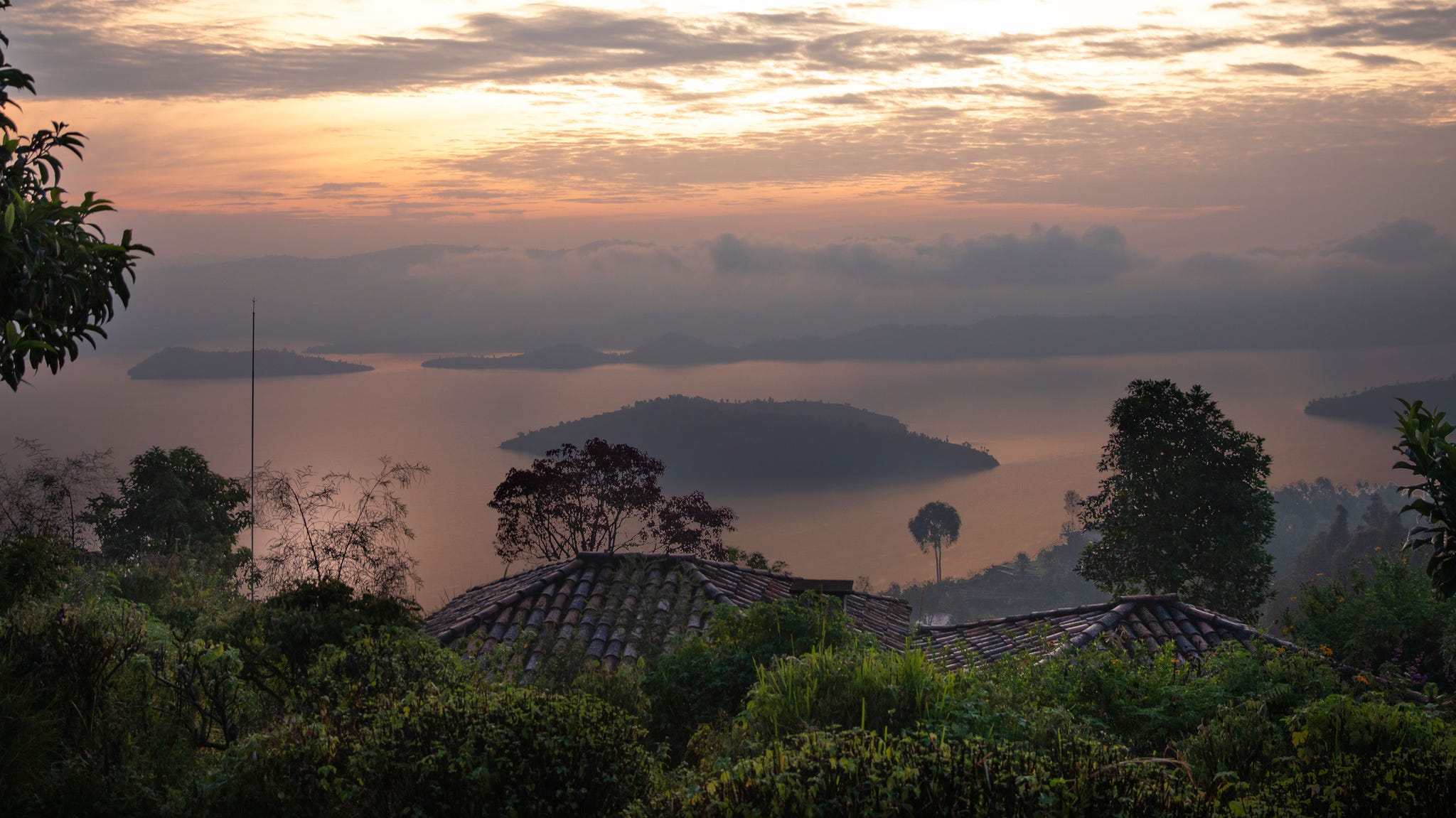 virunga lodge sunrise africa