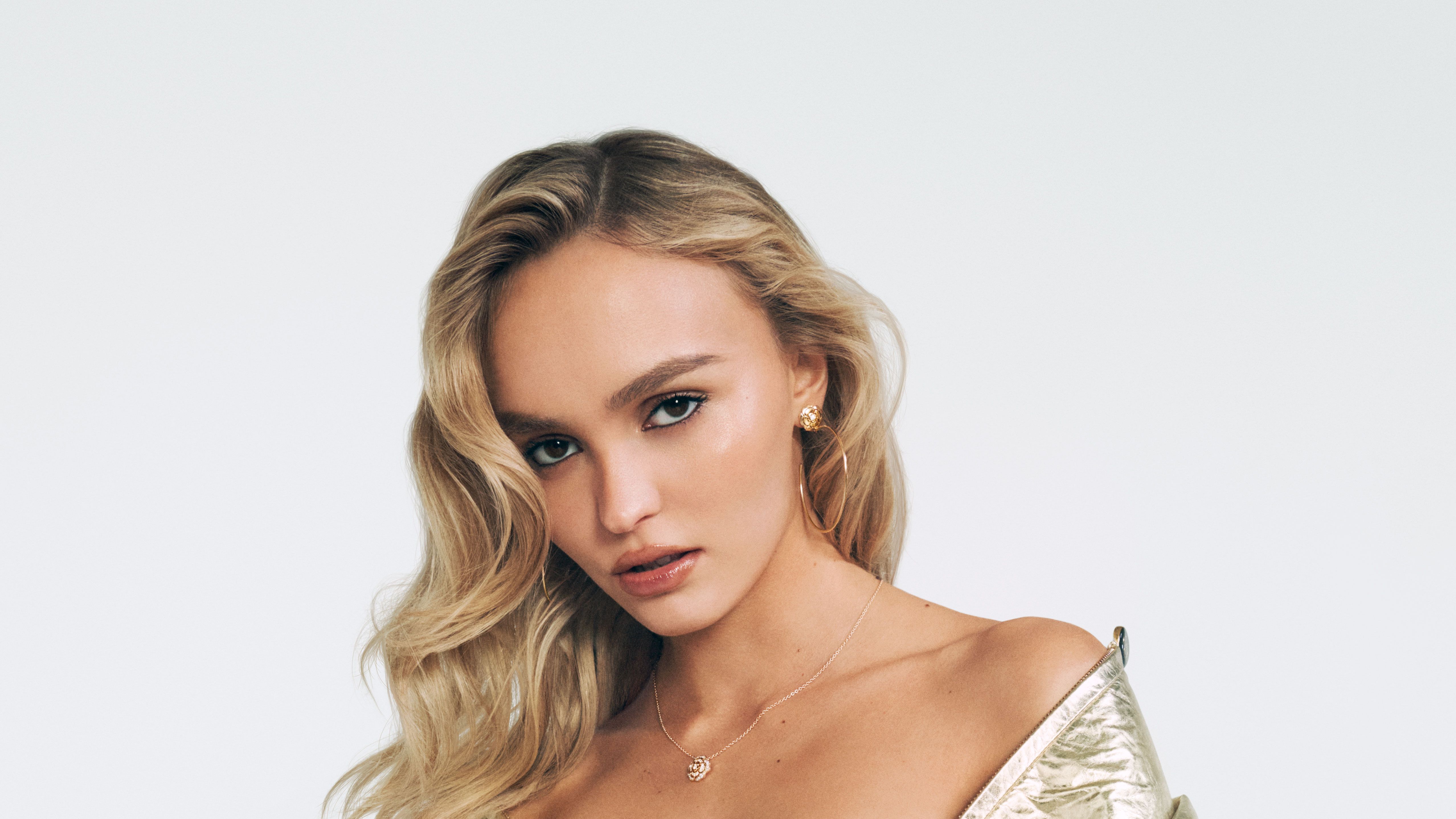 5113px x 2876px - Lily-Rose Depp Is An Idol Rising
