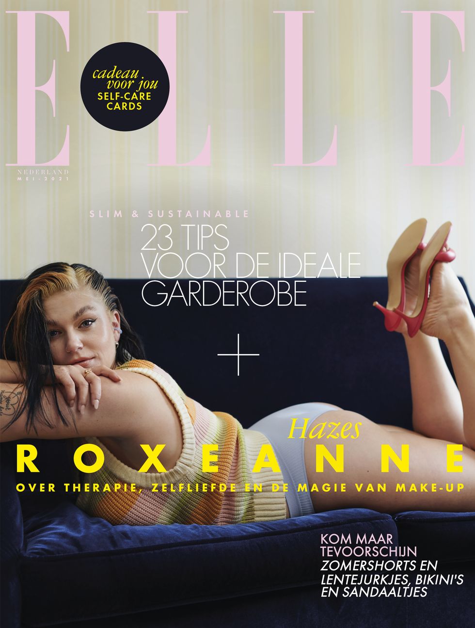 roxeanne hazes poseert in een roze top voor het tijdschrift elle nederland