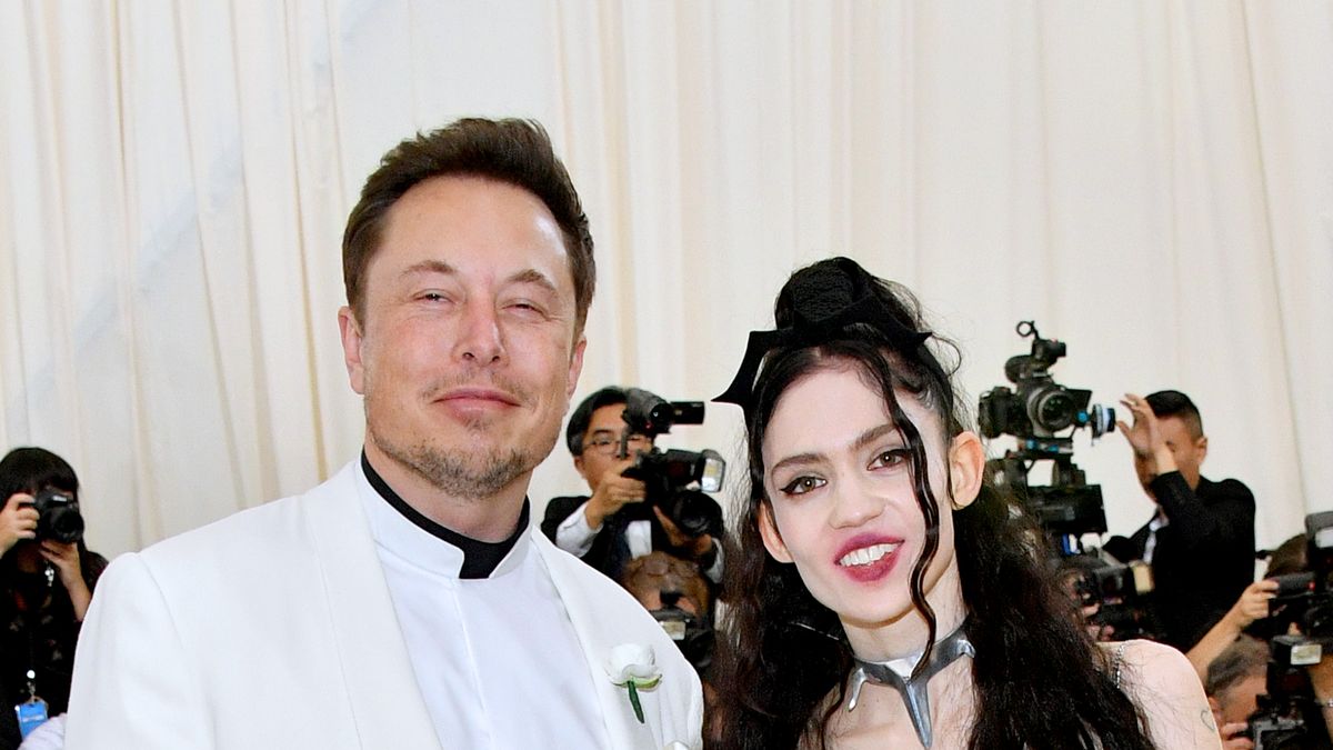 preview for Elon Musk & Grimes Name Their Son X Æ A-12 Musk