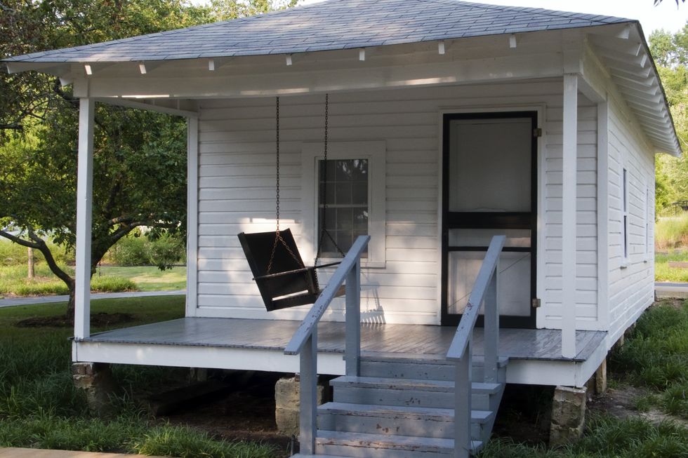 elvis presley single front house birthplace tupelo mississippi usa