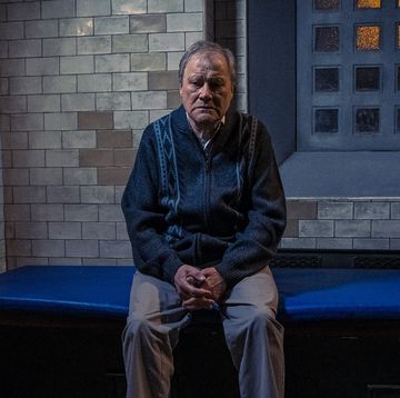 embargoed until 9pm sunday, april 7 coronation street roy cropper police cell