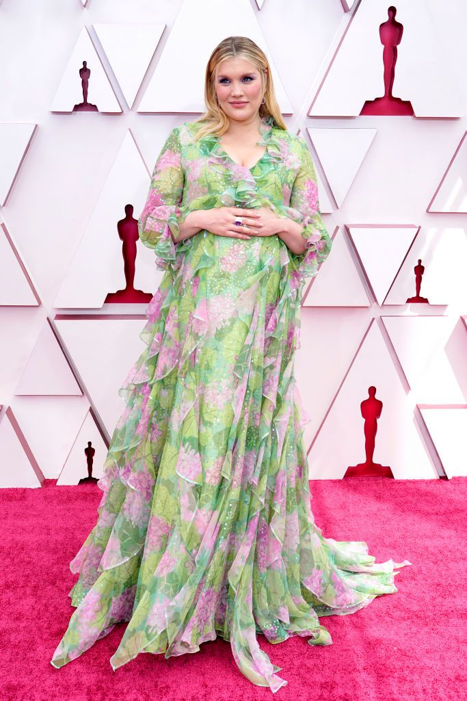 emerald fennell in gucci at the oscars 2021