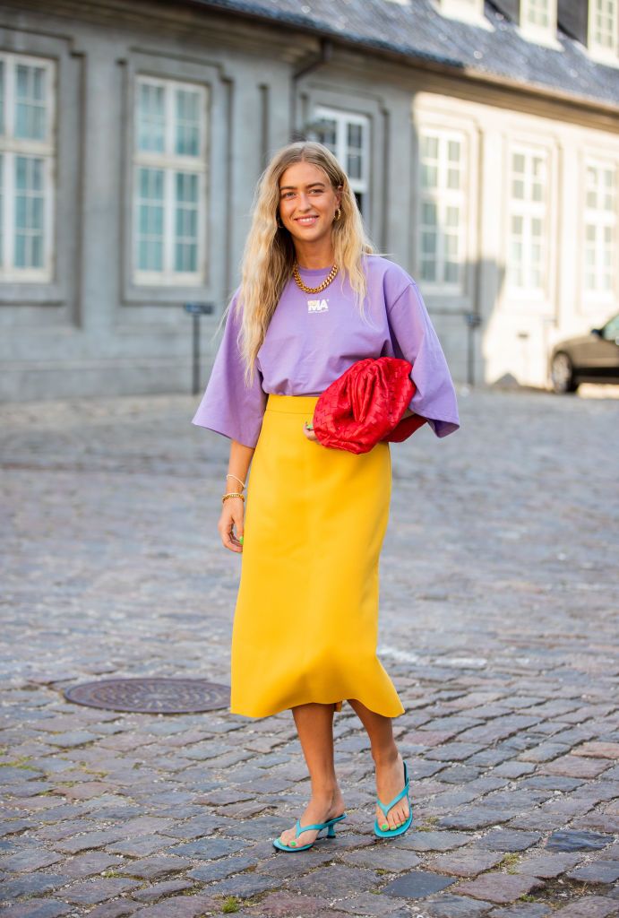 Long skirt yellow shirt best sale