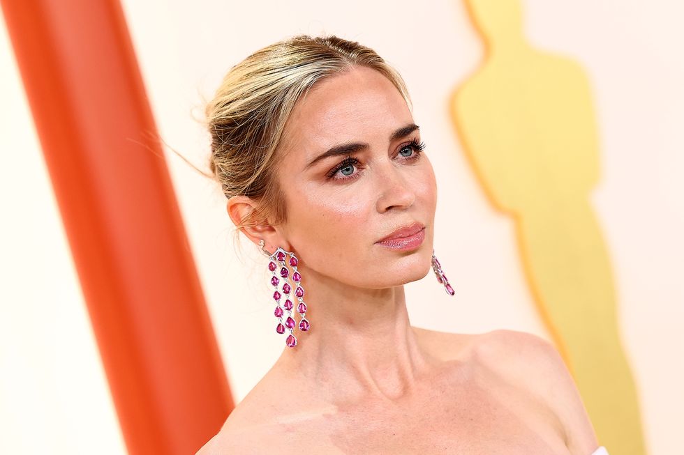 Emily Blunt's Hair, Makeup, and Nails Beauty Look from the 2023 Oscars