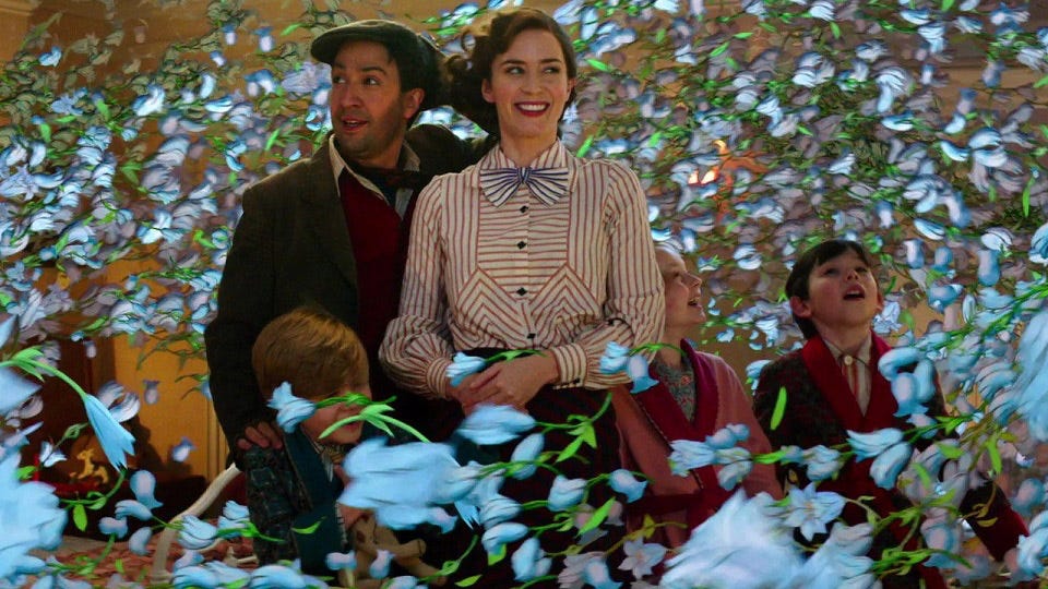 Emily Blunt, una Mary Poppins ottimista e ironica nel nuovo film