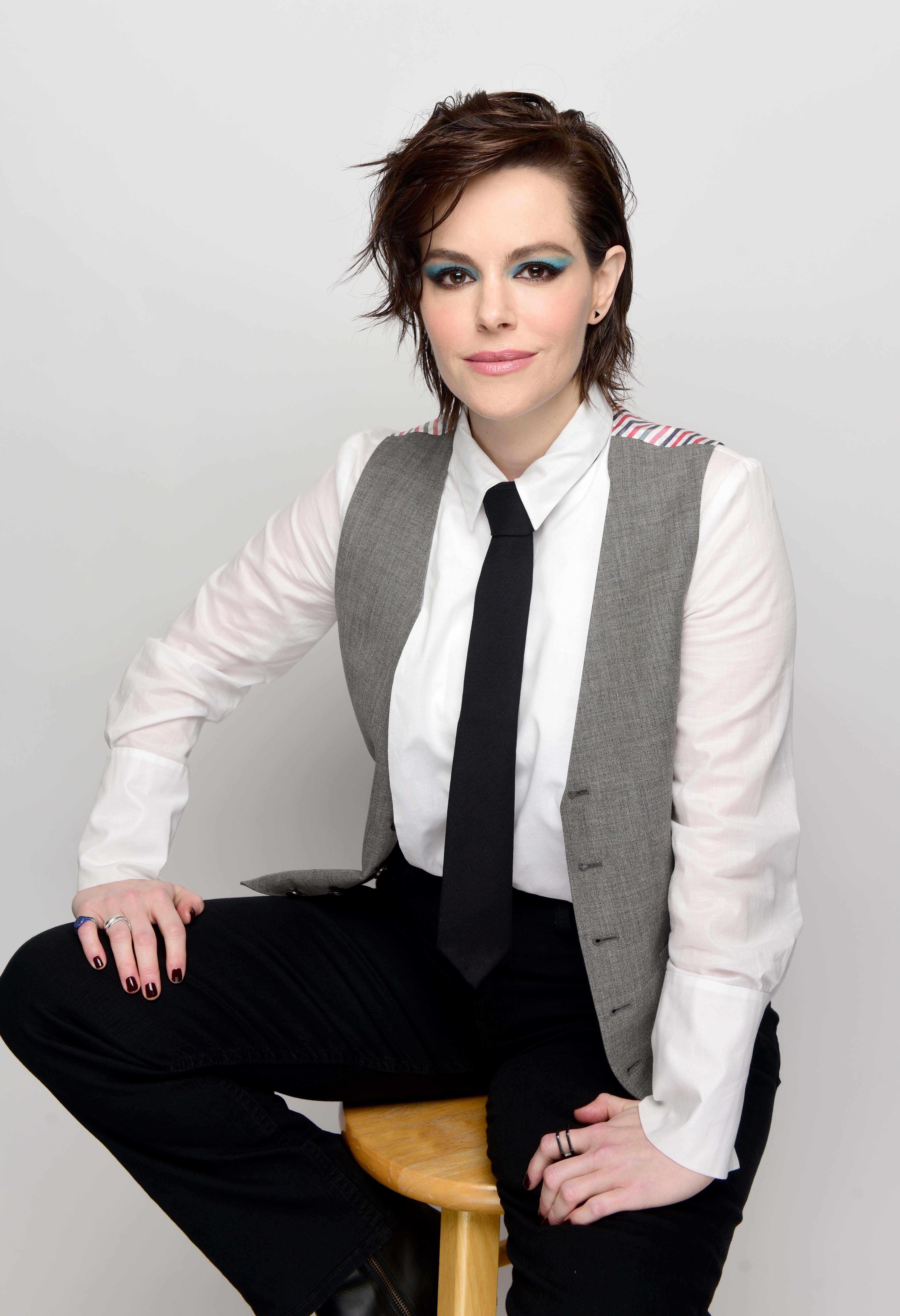 Schitt's Creek star Emily Hampshire shares what she stole from the