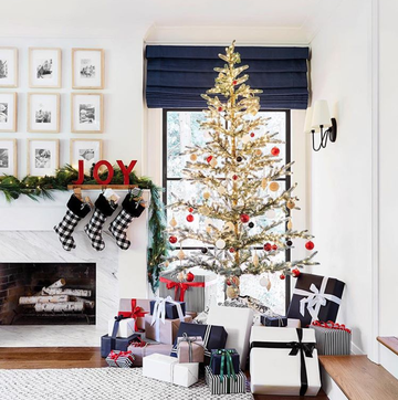 Christmas tree, White, Christmas decoration, Room, Living room, Red, Interior design, Home, Tree, Furniture, 
