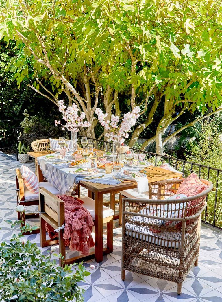 Table, Furniture, Outdoor table, Tree, Garden, Patio, Chair, Plant, Backyard, Flower, 