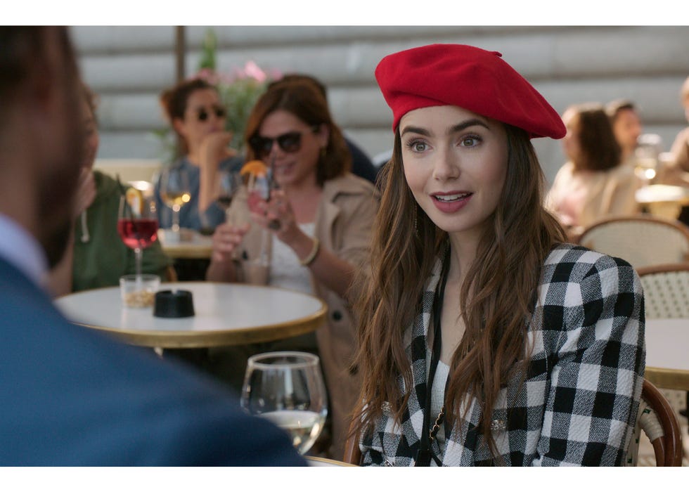 lily collins playing emily cooper in the netflix show emily in paris