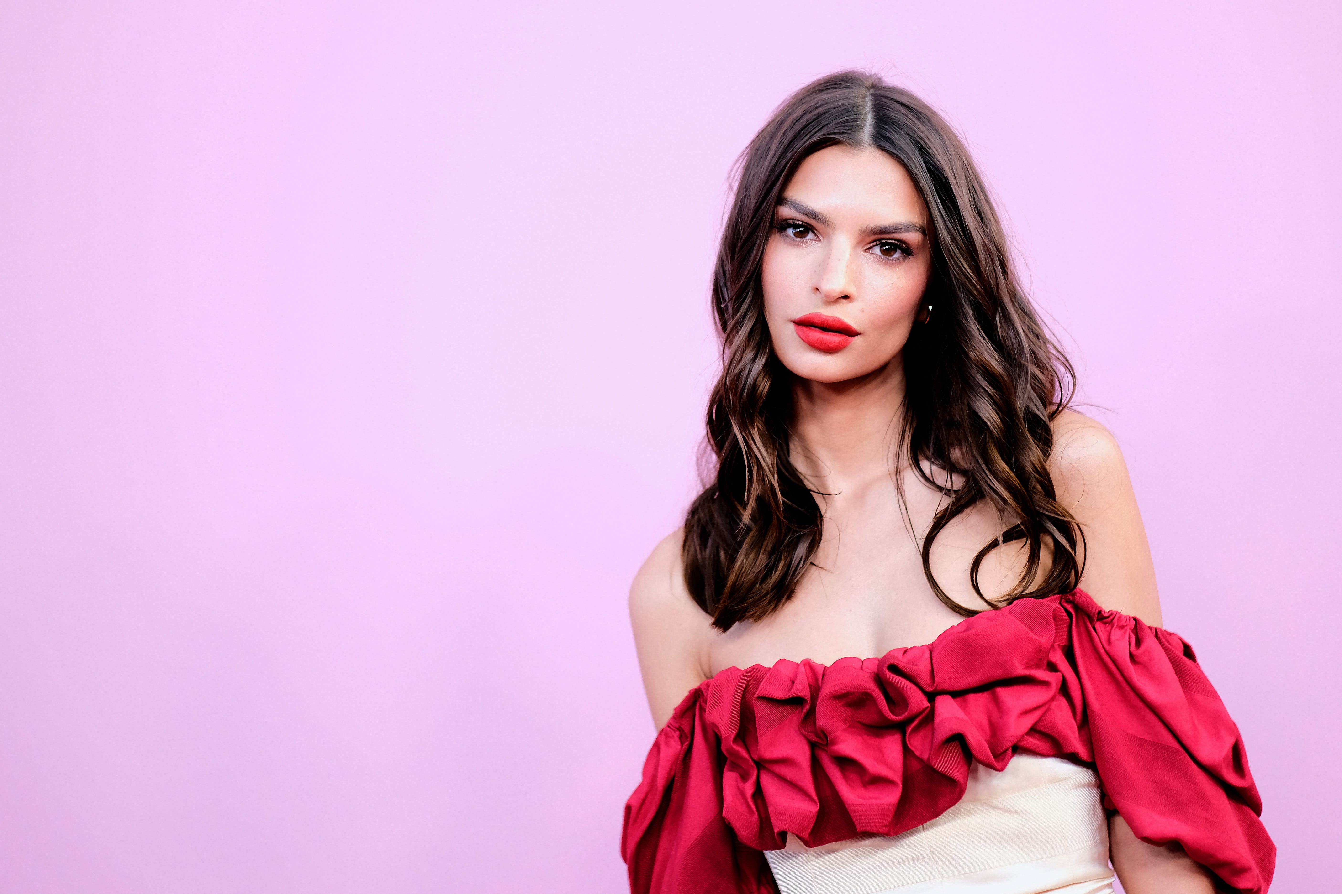 De stijl van Emily Ratajkowski